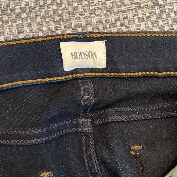 Hudson Jeans Never Worn Size 28 - Picture 2 of 2